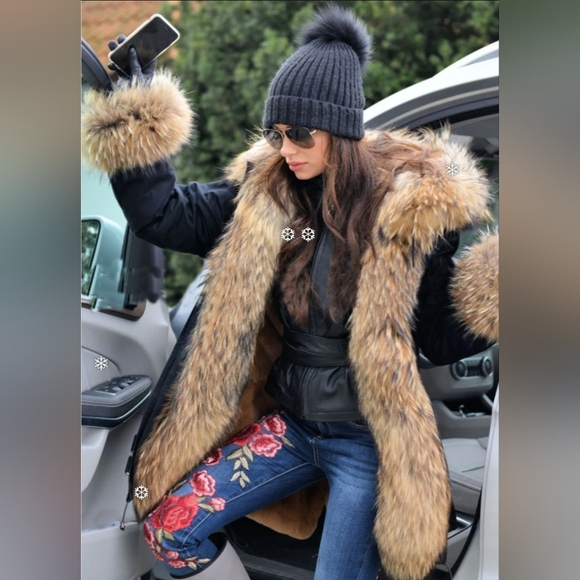 ROIII Jackets & Blazers - Olive Green Faux Fur Trim Parka Coat